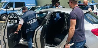 Matera, la Polizia di Stato arresta uno scippatore in flagranza: aveva sottratto la borsa a una turista