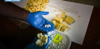 Porta del formaggio al figlio detenuto, ma dentro c’è cocaina e hashish